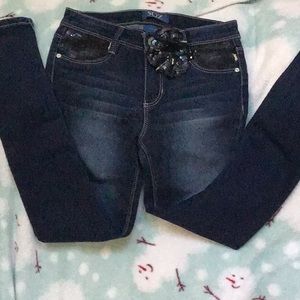 SQZ Girls Stretch Denim with Flippable Sequins and Scrunchie